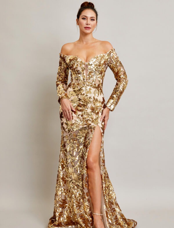 Vestido sirena dorado de lentejuelas con manga larga y abertura